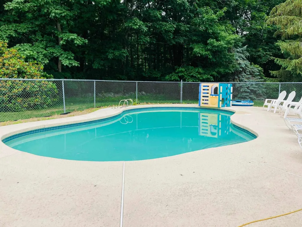 190 Winnicutt Road Stratham NH 03885