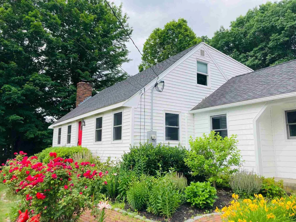 190 Winnicutt Road Stratham NH 03885
