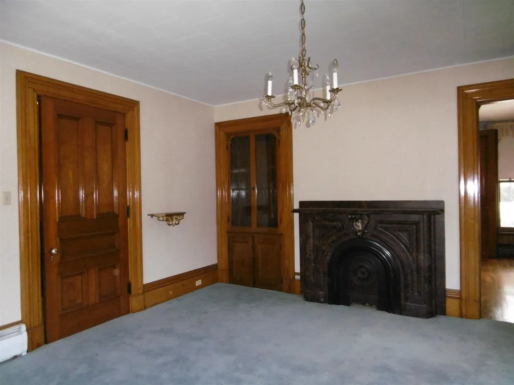 609 Beech Street Manchester NH 03104