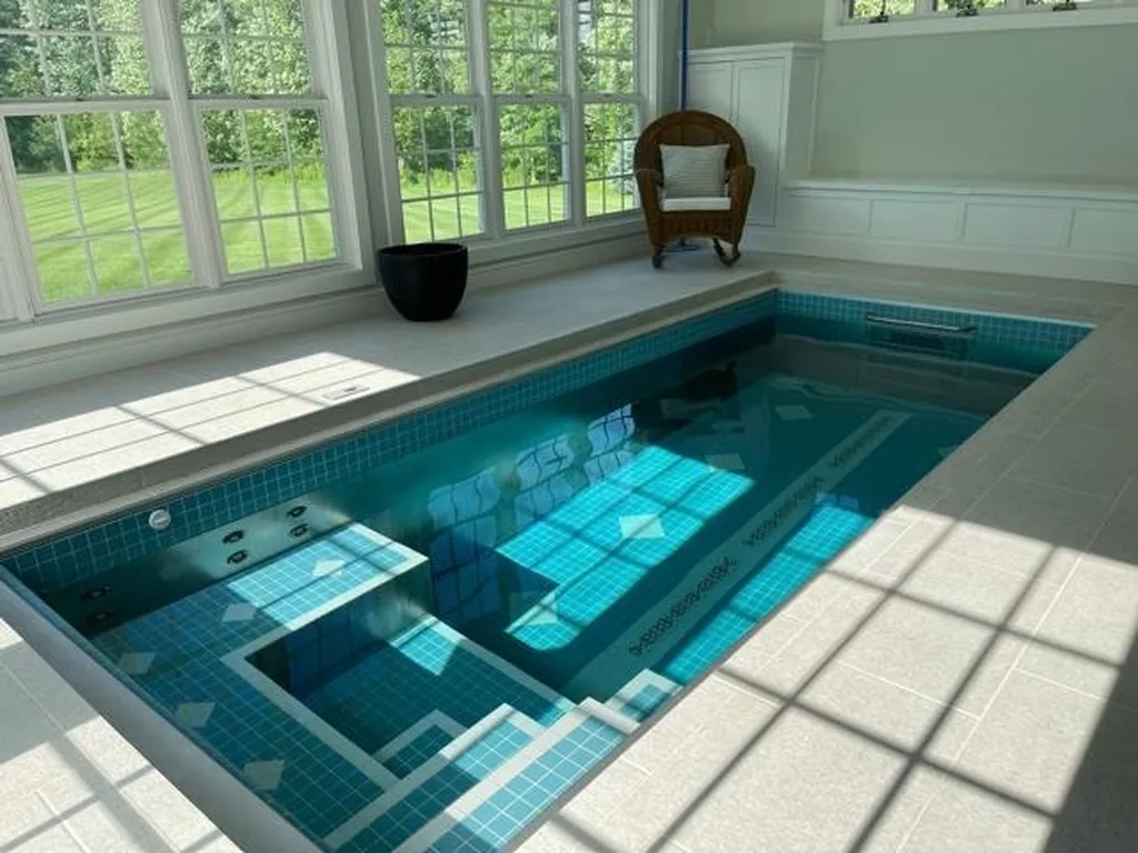 33 Meadow Road Bedford NH 03110