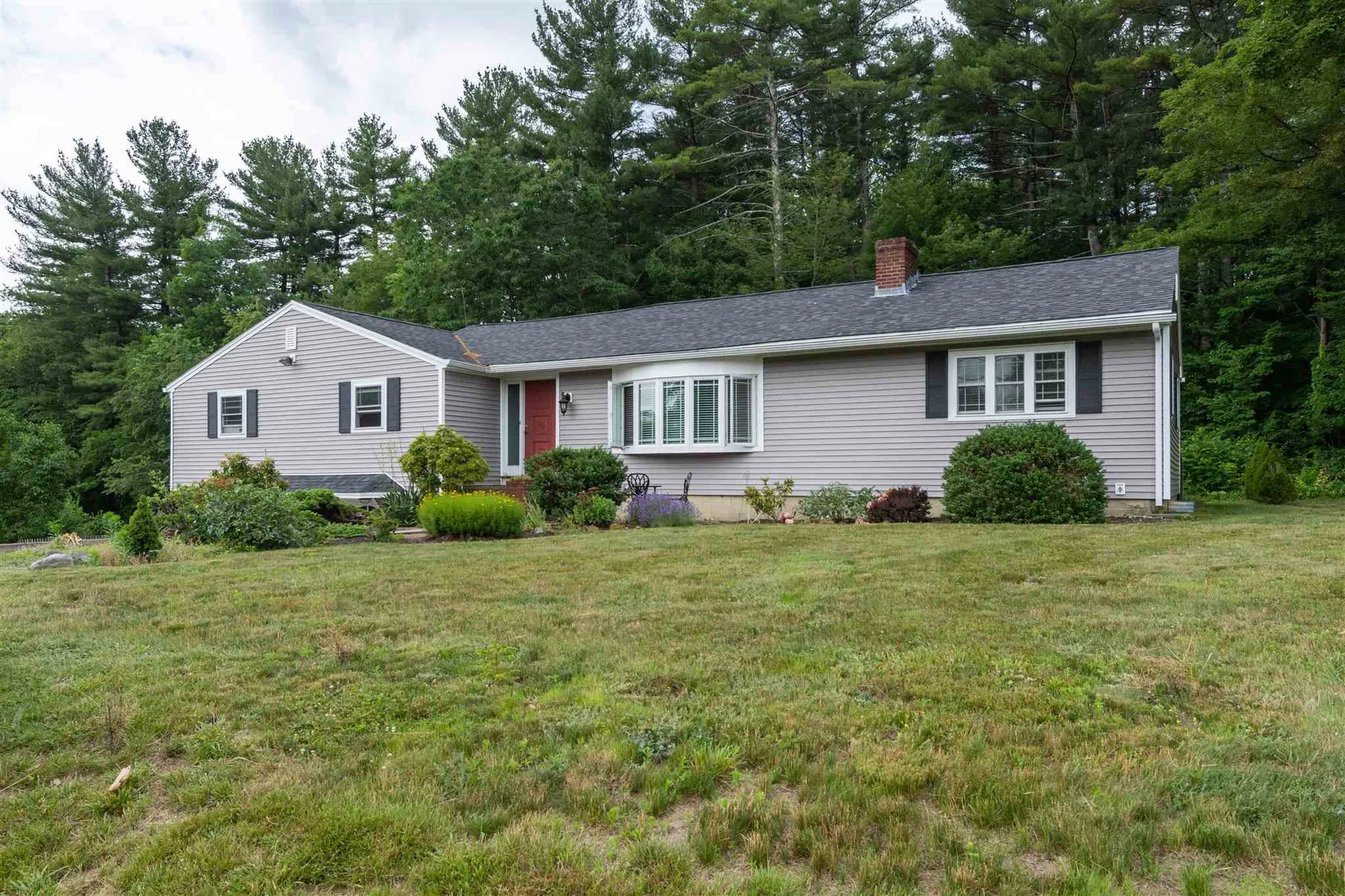 113 Pepperell Road Hollis NH 03049