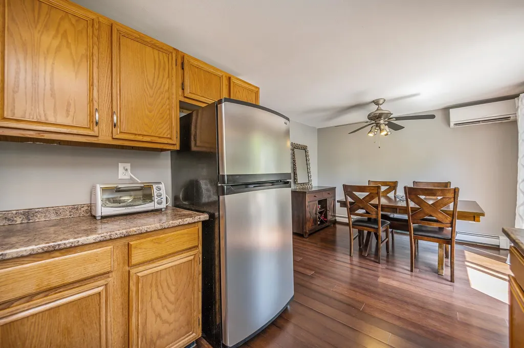 26 Sullivan Court Salem NH 03079