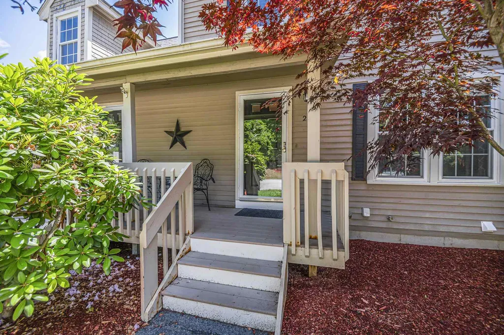 26 Sullivan Court Salem NH 03079