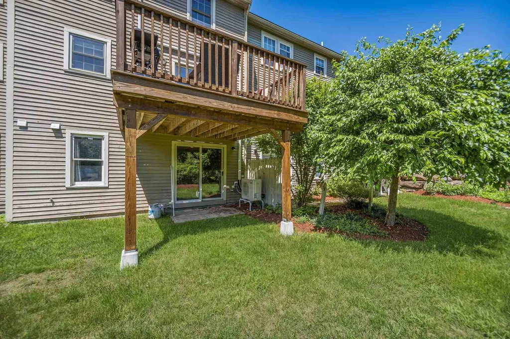 26 Sullivan Court Salem NH 03079