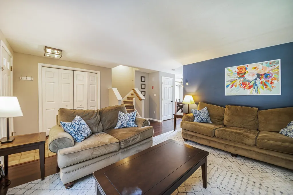 26 Sullivan Court Salem NH 03079