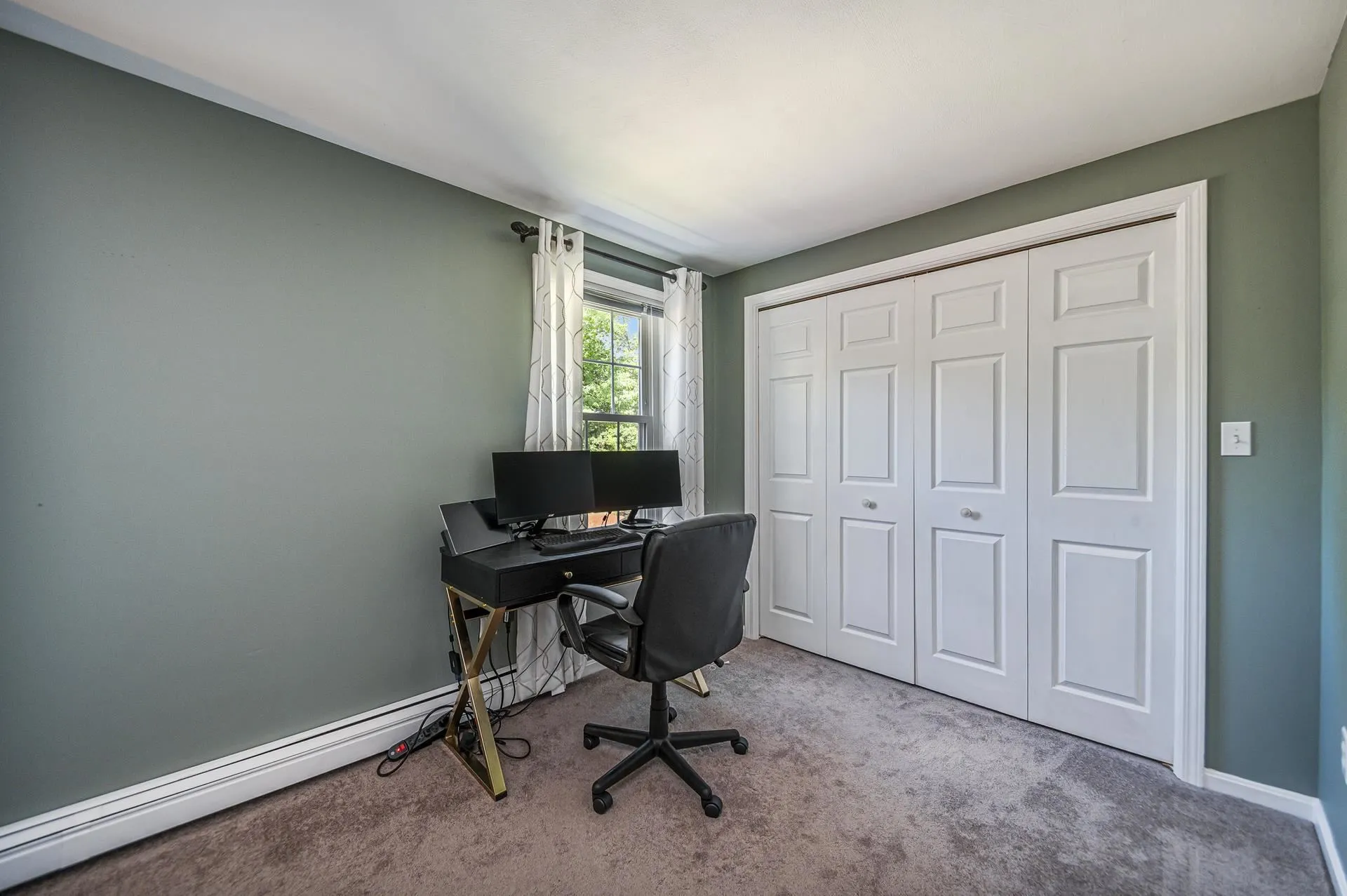 26 Sullivan Court Salem NH 03079