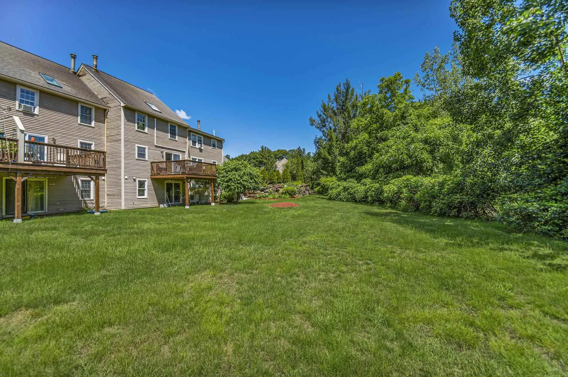 26 Sullivan Court Salem NH 03079