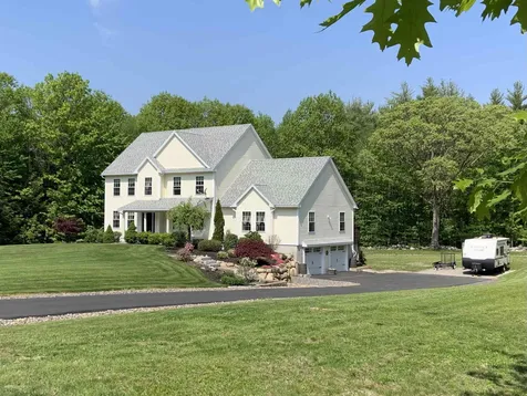 132 Labrador Road Farmington NH 03835