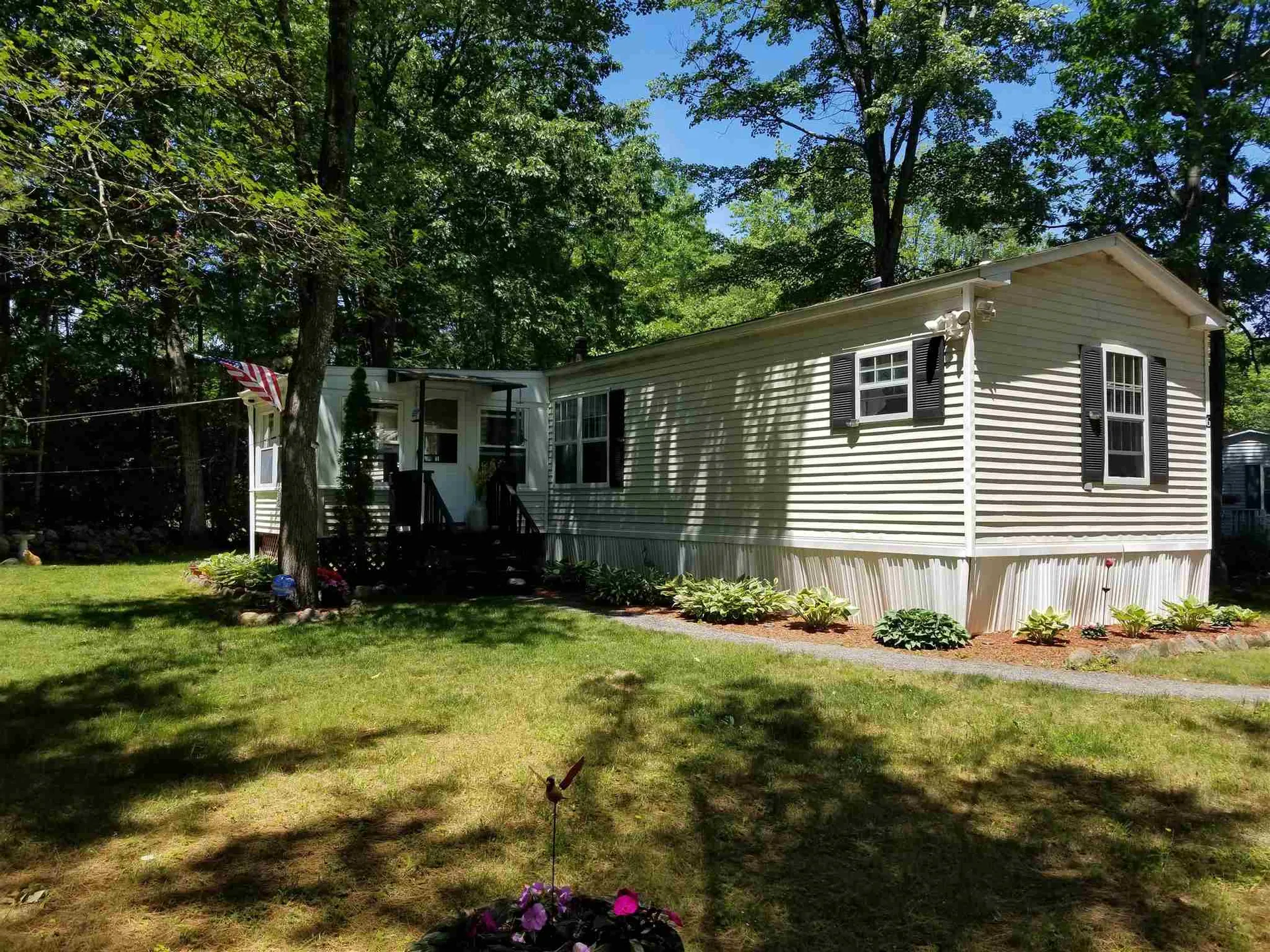 6 Hoover Circle Loudon NH 03307
