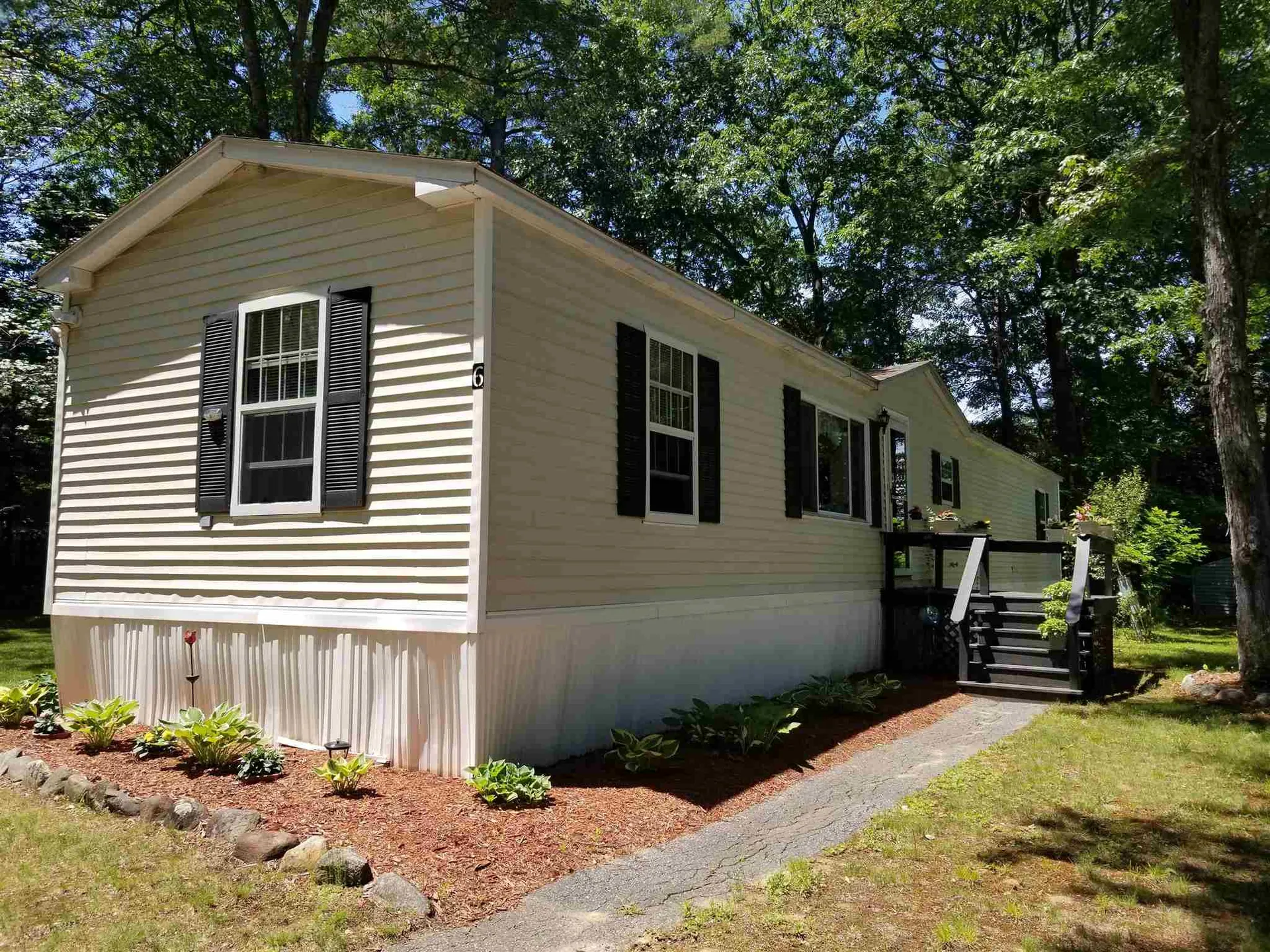 6 Hoover Circle Loudon NH 03307