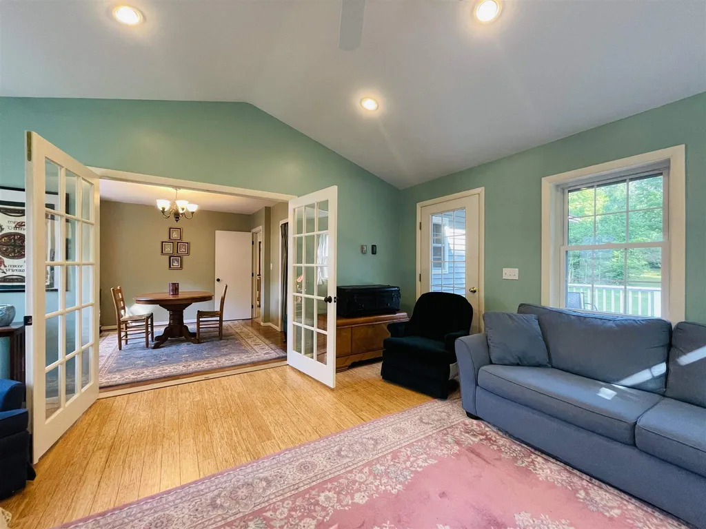 82 Camp Road Plainfield NH 03781