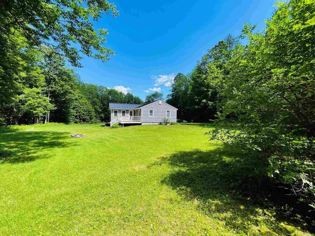 82 Camp Road Plainfield NH 03781