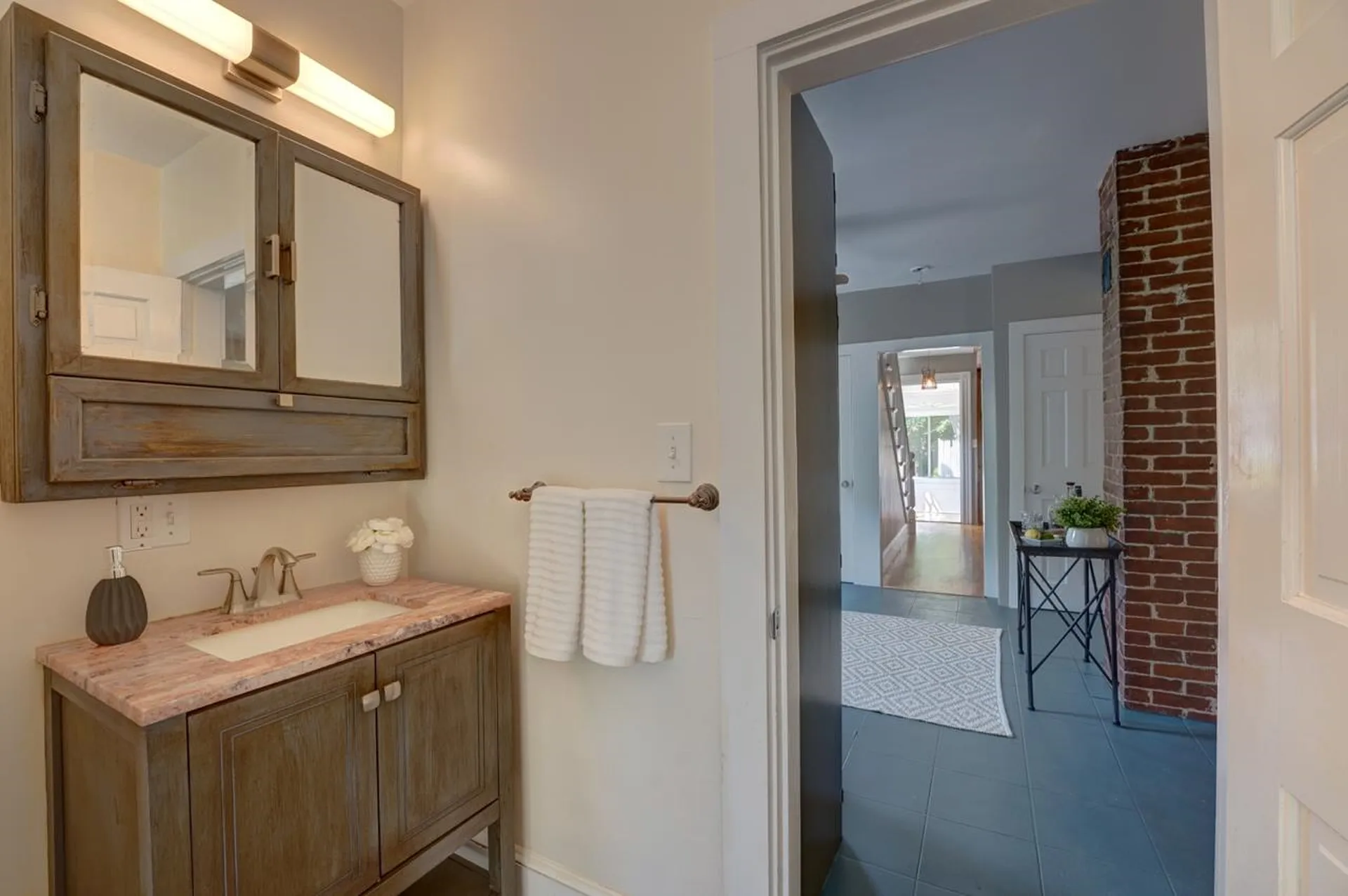 267 Cate Street Portsmouth NH 03801