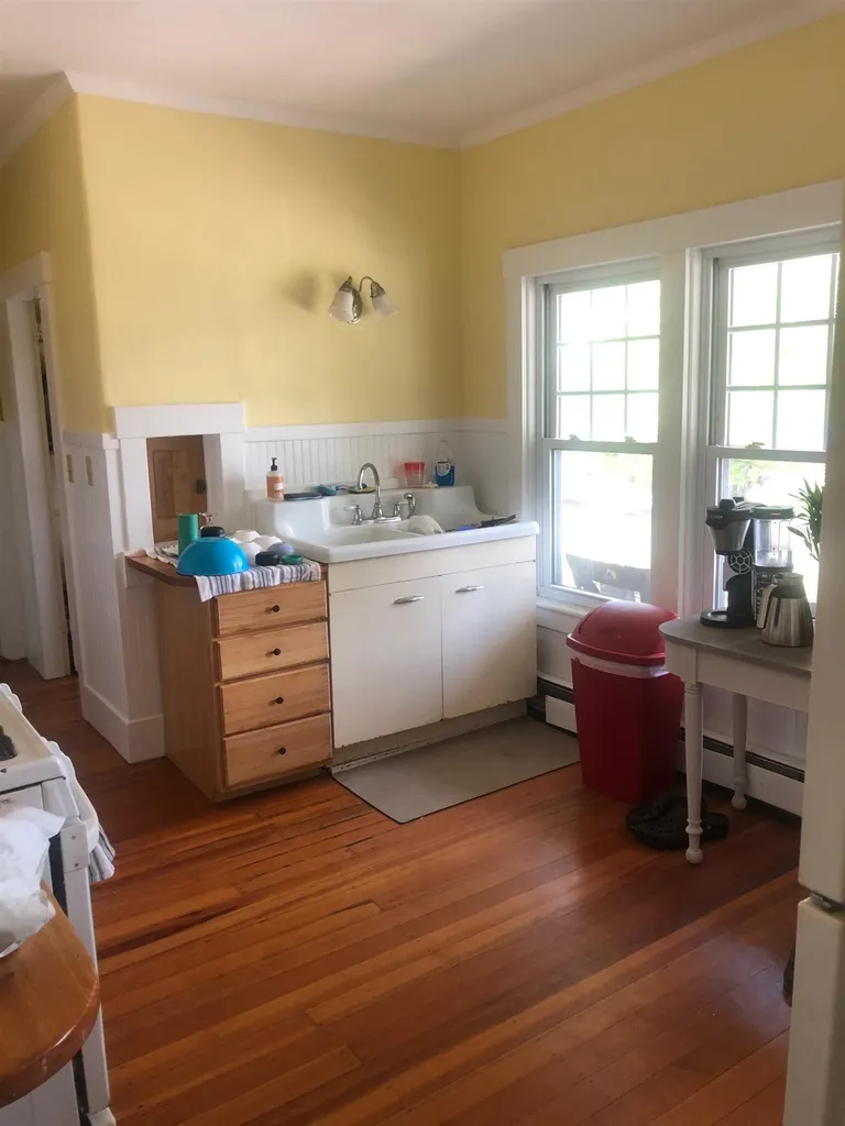 156 Roxbury Street Keene NH 03431
