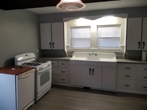 7 Holmes Street Nashua NH 03060