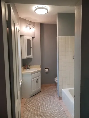7 Holmes Street Nashua NH 03060