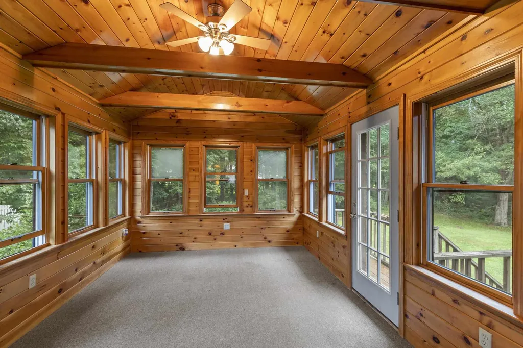 6 Hickory Lane Rochester NH 03867