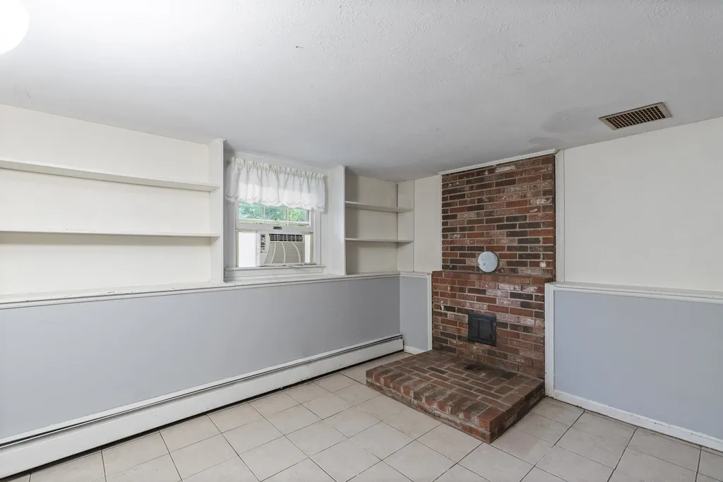 6 Hickory Lane Rochester NH 03867