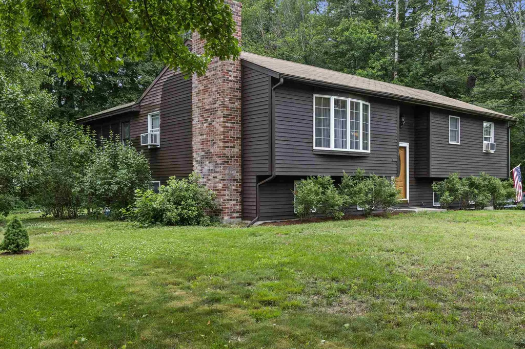 6 Hickory Lane Rochester NH 03867