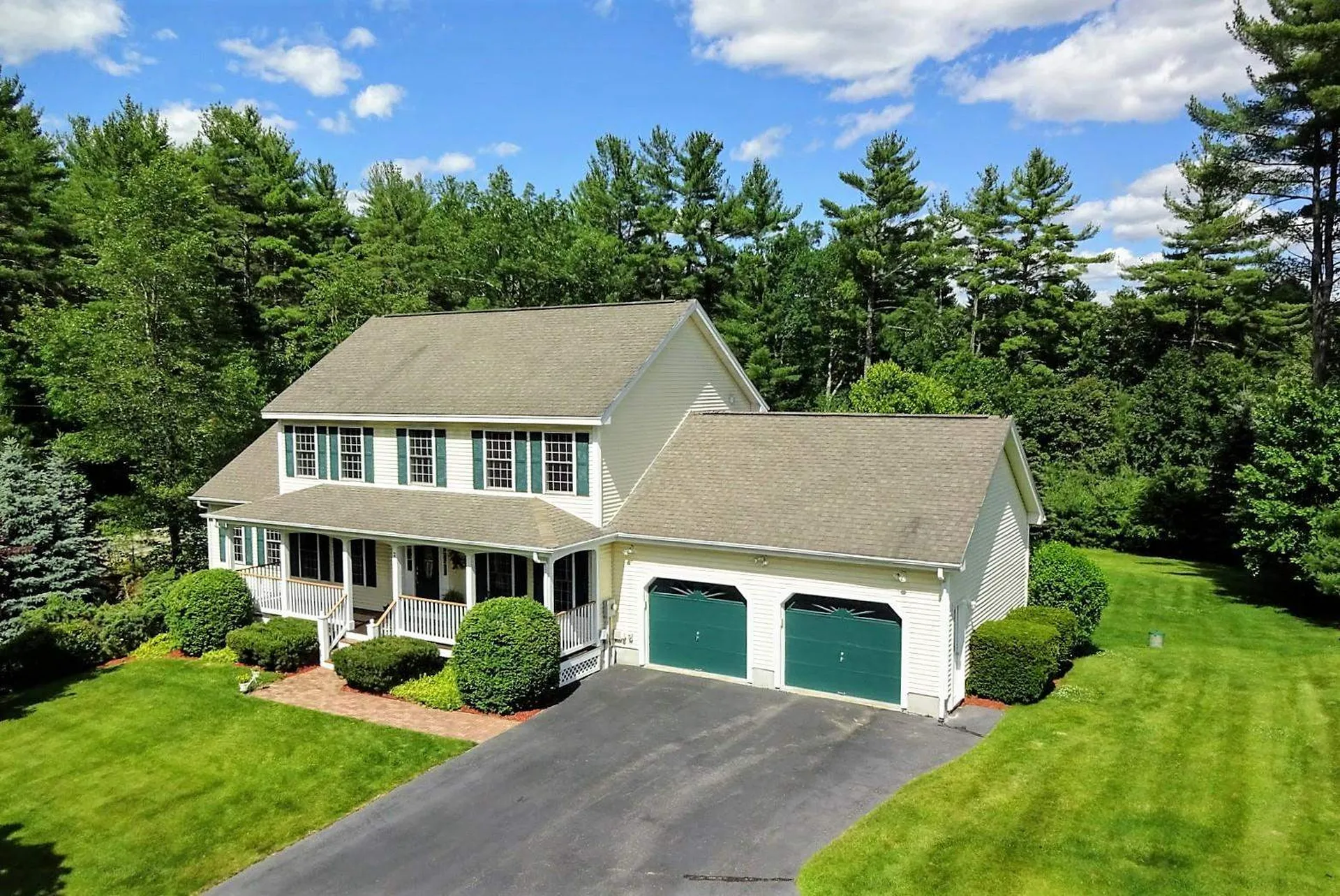 2 Augusta Way Litchfield NH 03052
