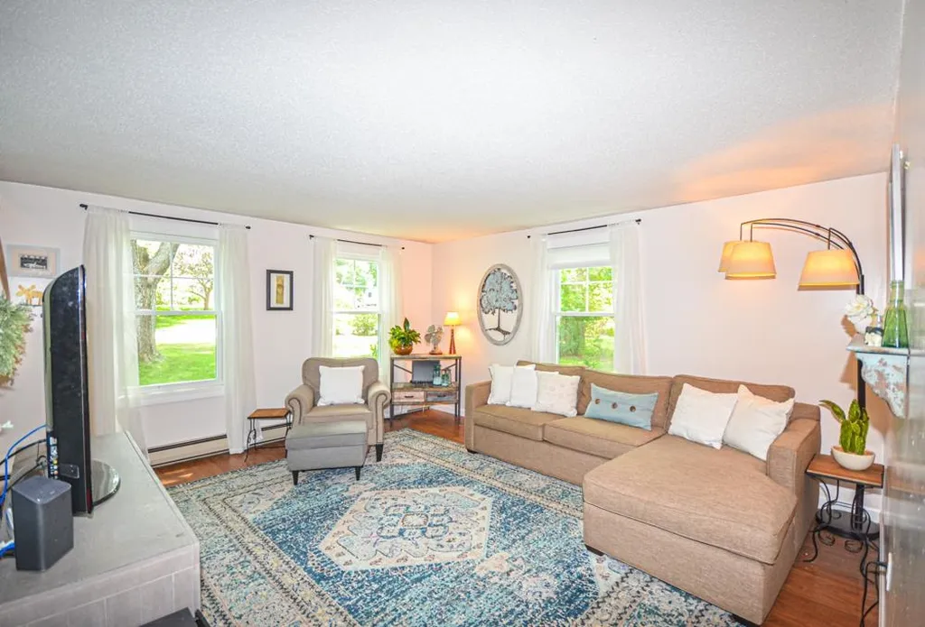 354 Paquette Avenue Manchester NH 03104