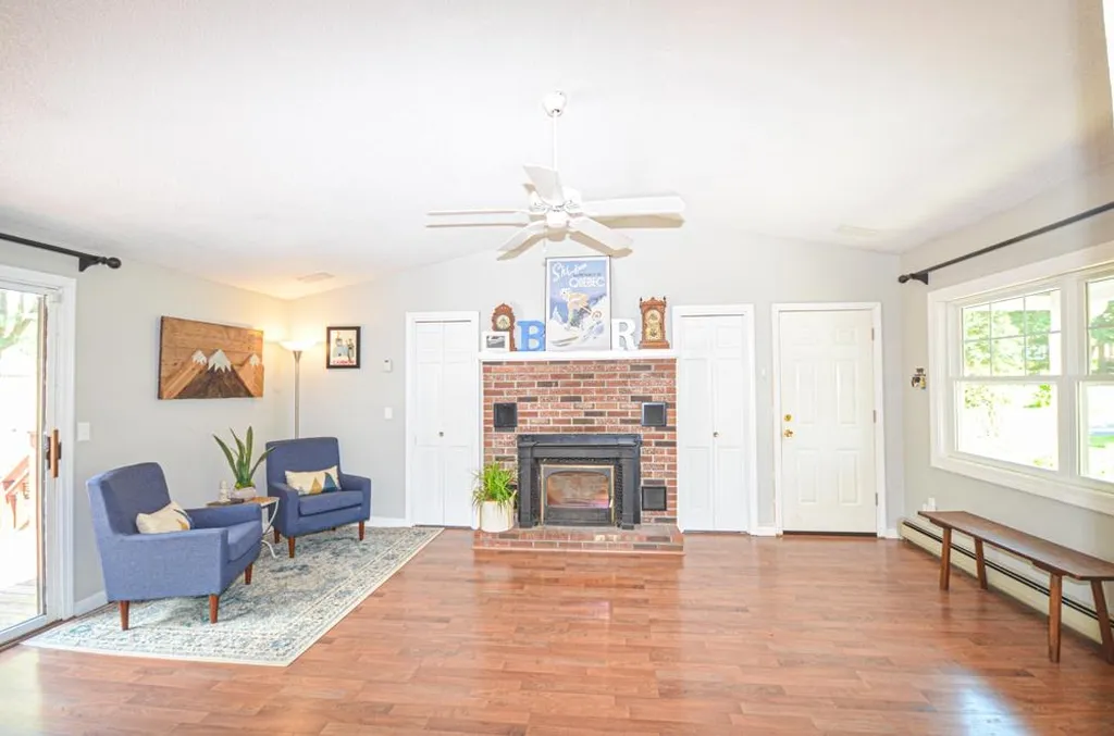 354 Paquette Avenue Manchester NH 03104
