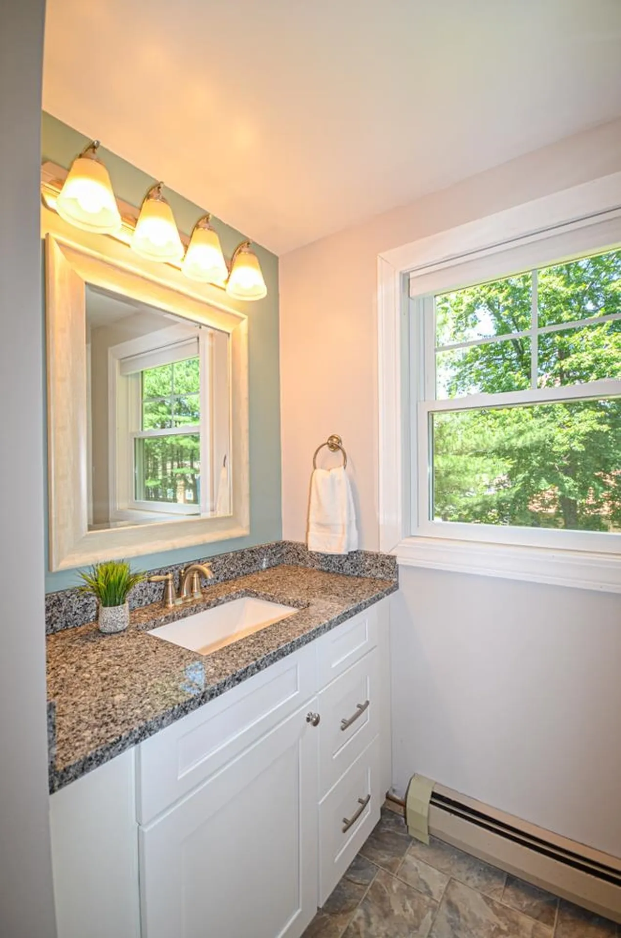 354 Paquette Avenue Manchester NH 03104