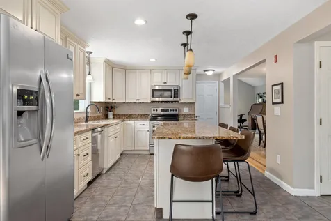 33 Wild Pasture Road Kensington NH 03833