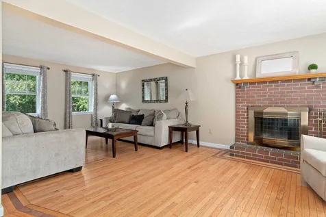 33 Wild Pasture Road Kensington NH 03833