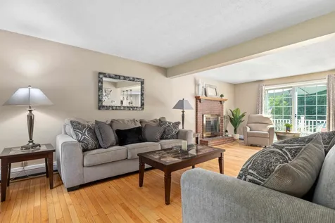33 Wild Pasture Road Kensington NH 03833