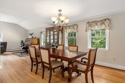 33 Wild Pasture Road Kensington NH 03833