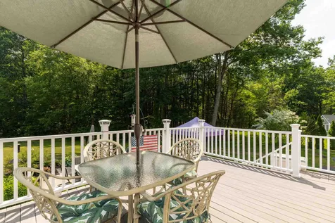 33 Wild Pasture Road Kensington NH 03833