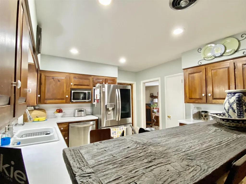 108 Shaker Street New London NH 03257