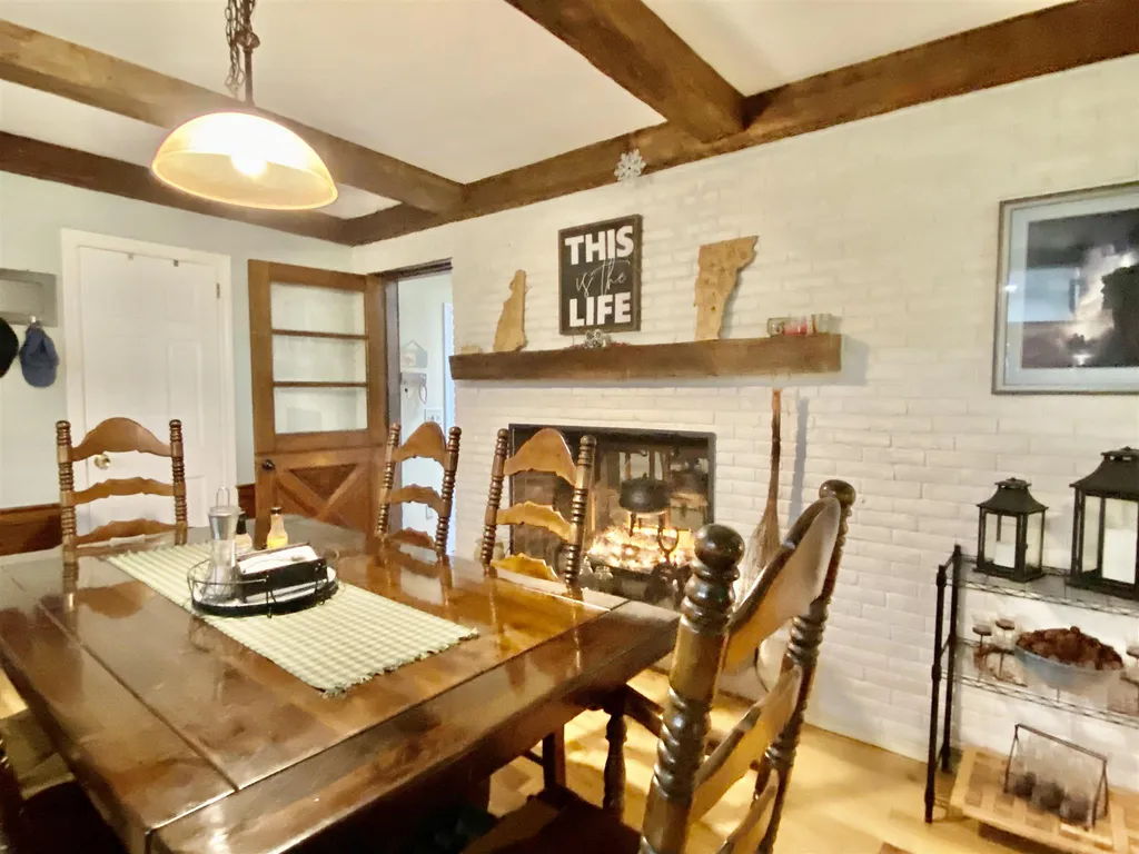 108 Shaker Street New London NH 03257