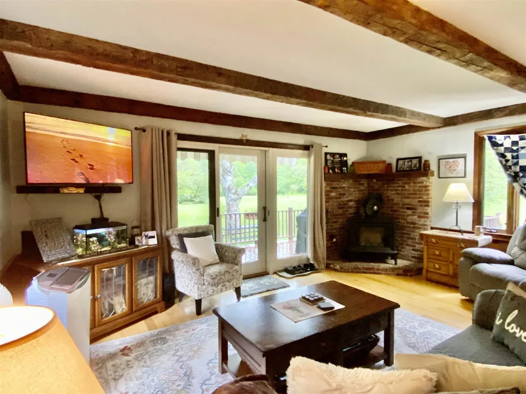 108 Shaker Street New London NH 03257