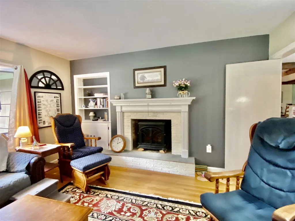 108 Shaker Street New London NH 03257
