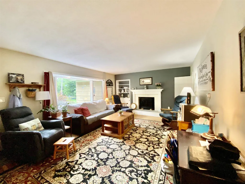 108 Shaker Street New London NH 03257