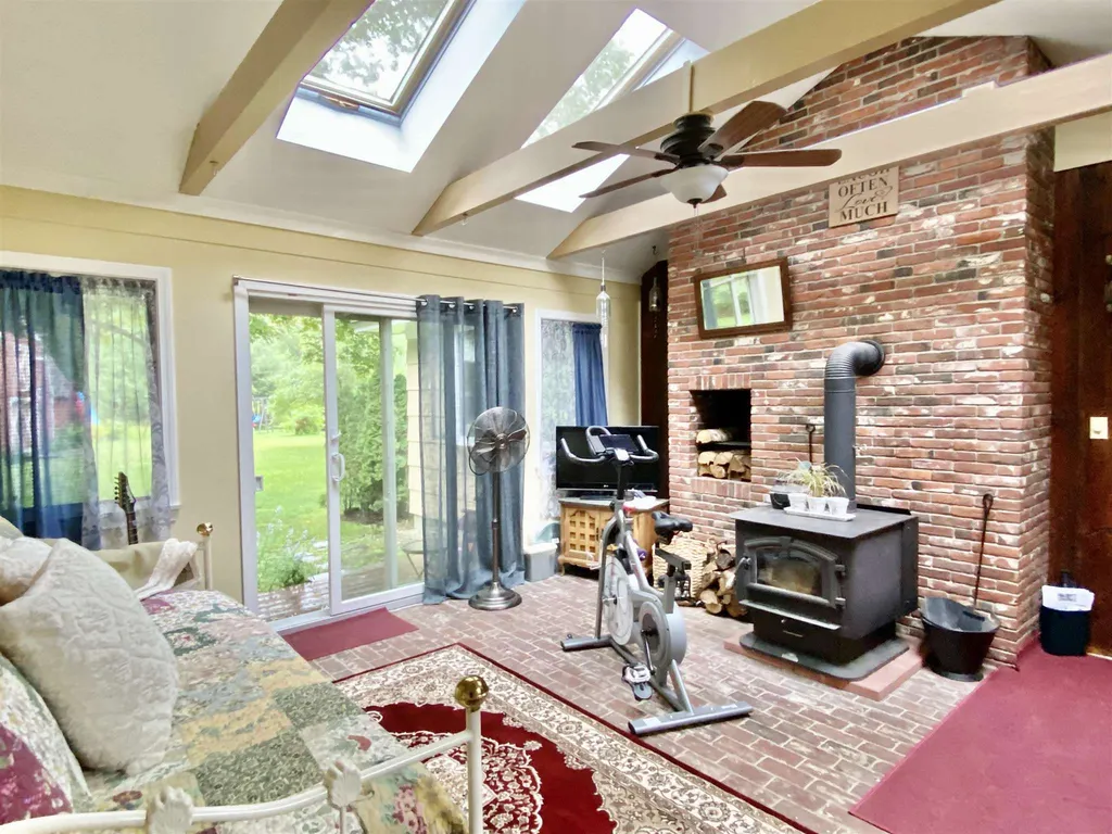 108 Shaker Street New London NH 03257