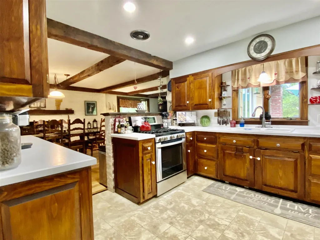 108 Shaker Street New London NH 03257