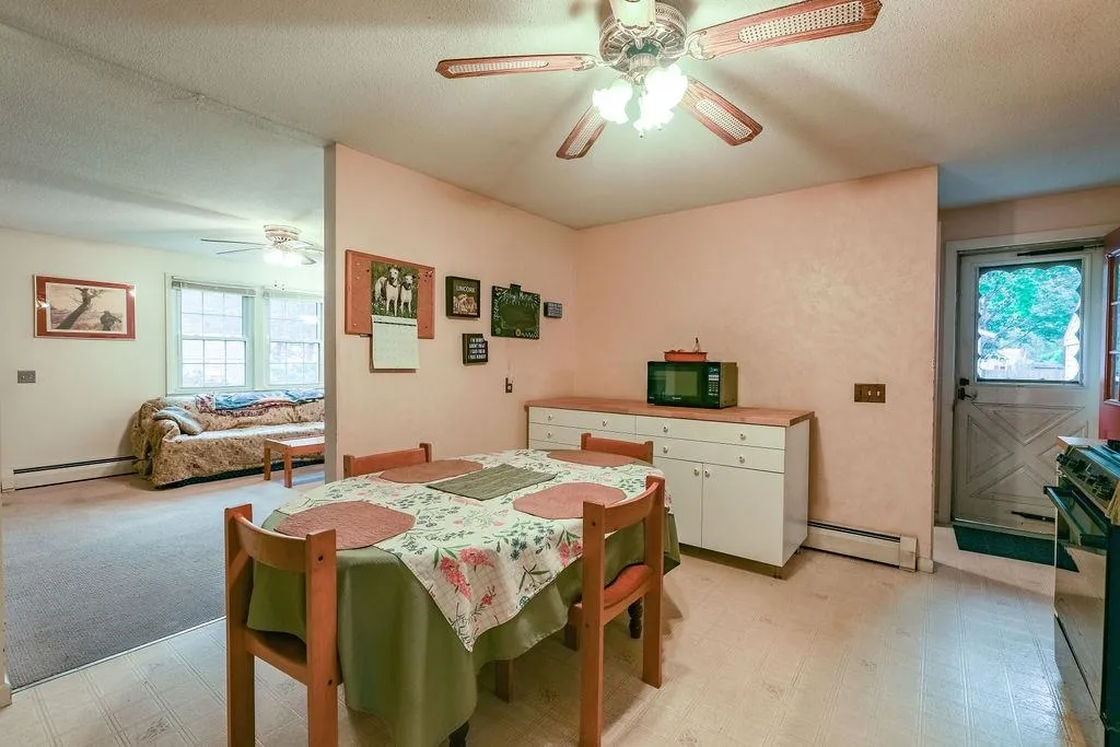 7 Cricket Lane Concord NH 03301