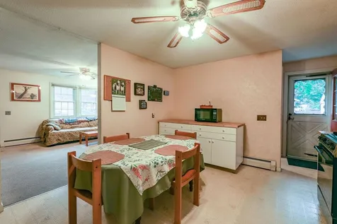 7 Cricket Lane Concord NH 03301