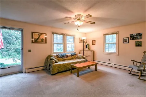 7 Cricket Lane Concord NH 03301