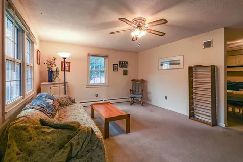 7 Cricket Lane Concord NH 03301