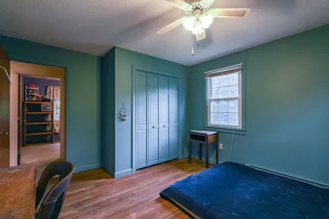 7 Cricket Lane Concord NH 03301