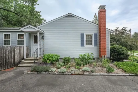 7 Cricket Lane Concord NH 03301