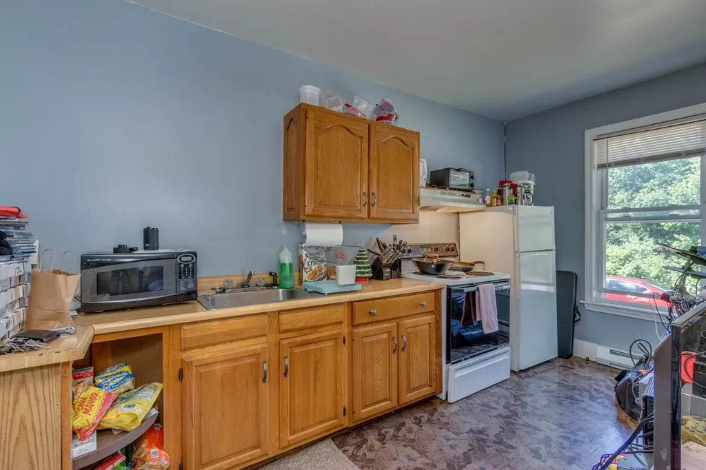 48 Zapora Drive Hooksett NH 03106
