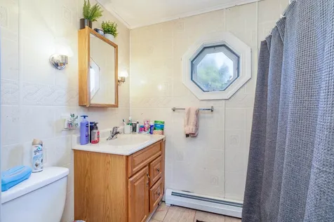 48 Zapora Drive Hooksett NH 03106