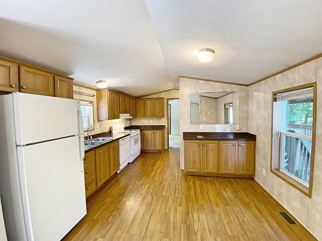 73 Bowman Road Alton NH 03809