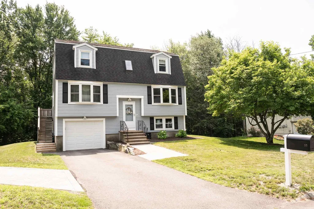 10 Melissa Drive Nashua NH 03062