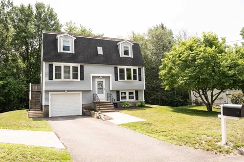 10 Melissa Drive Nashua NH 03062
